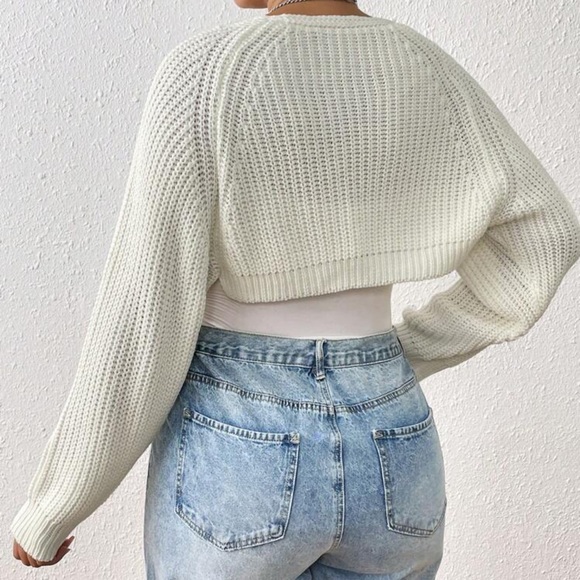 Cropped White Shrug Sweater in Plus Size 3X NWT - Picture 2 of 15